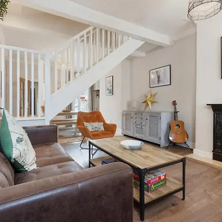 Pass The Keys 52 Rose St - Beautiful Renovated 2 Bed Tatil Evi *
